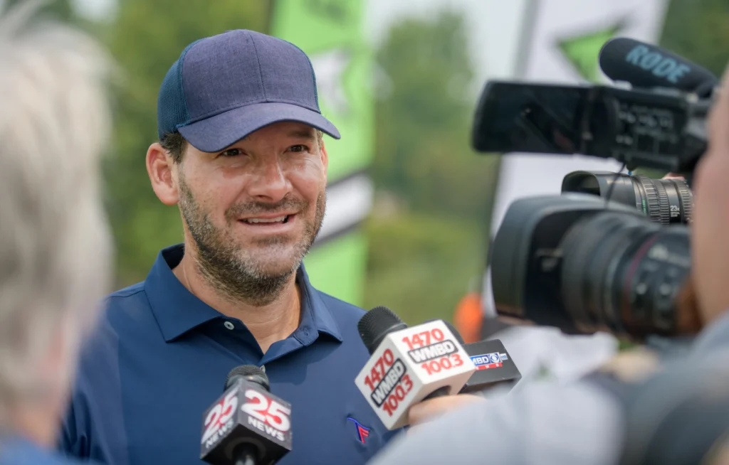 CBS sportscaster and former NFL quarterback Tony Romo