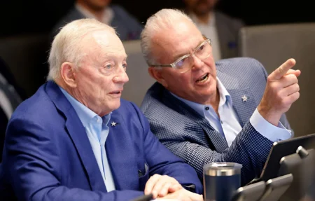 Cowboys’ Stephen Jones speaks on 2 positions the front office is watching closely Dallas Cowboys owner Jerry Jones, COO Stephen Jones, Chief Brand Officer Charlotte Jones, Vice President of Player Personnel Will McClay, Vice President of Football Operations Todd Williams, head coach Brian Schottenheimer visit in the team's war room during the opening pick of the NFL Draft at The Star in Frisco, Texas