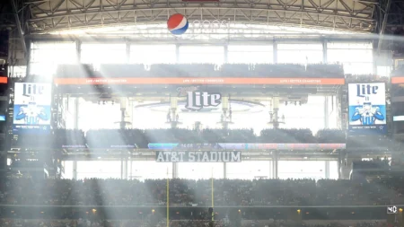 Sunliight issues at AT&T stadium