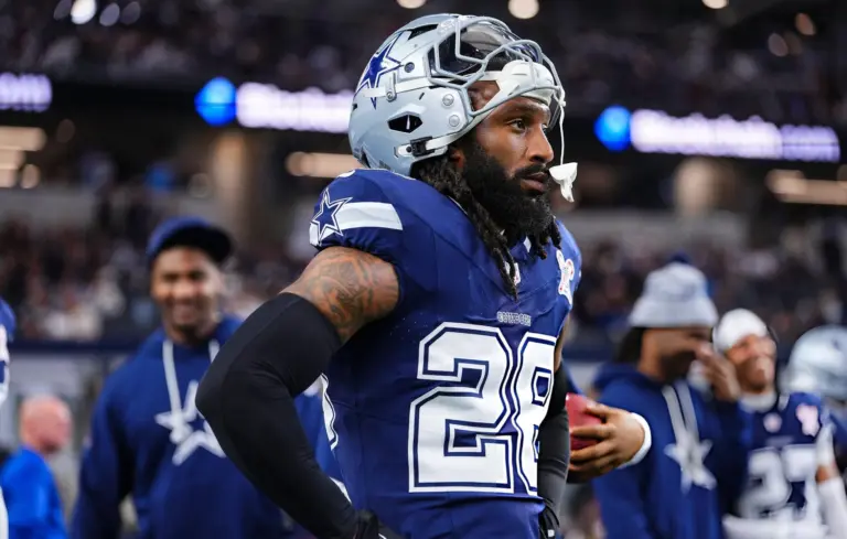 Cowboys safety Malik Hooker sidelined by forearm injury in season opener against the Giants Malik Hooker injury update